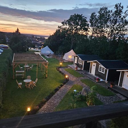 Kaptenshuset Hotell Чивік Екстер'єр фото