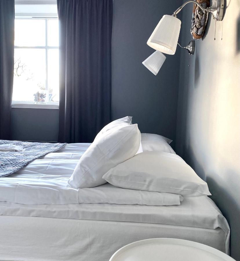 Kaptenshuset Hotell Чивік Екстер'єр фото