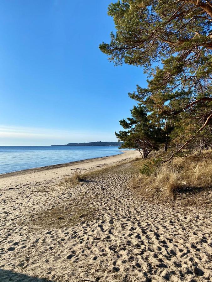 Kaptenshuset Hotell Чивік Екстер'єр фото